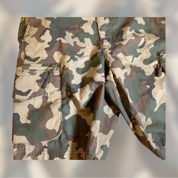 Sonoma  Men’s Outdoor Cargo Camouflage Shorts Size 30 - Picture 2 of 7
